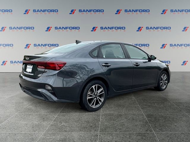 Used 2023 Kia Forte LXS FWD image 5