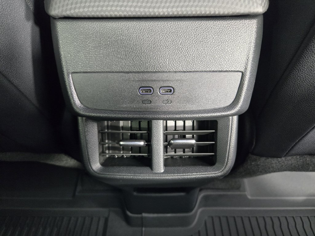 New 2026 Chevrolet Equinox RS w/ Safety and Technology Package FWD image 33