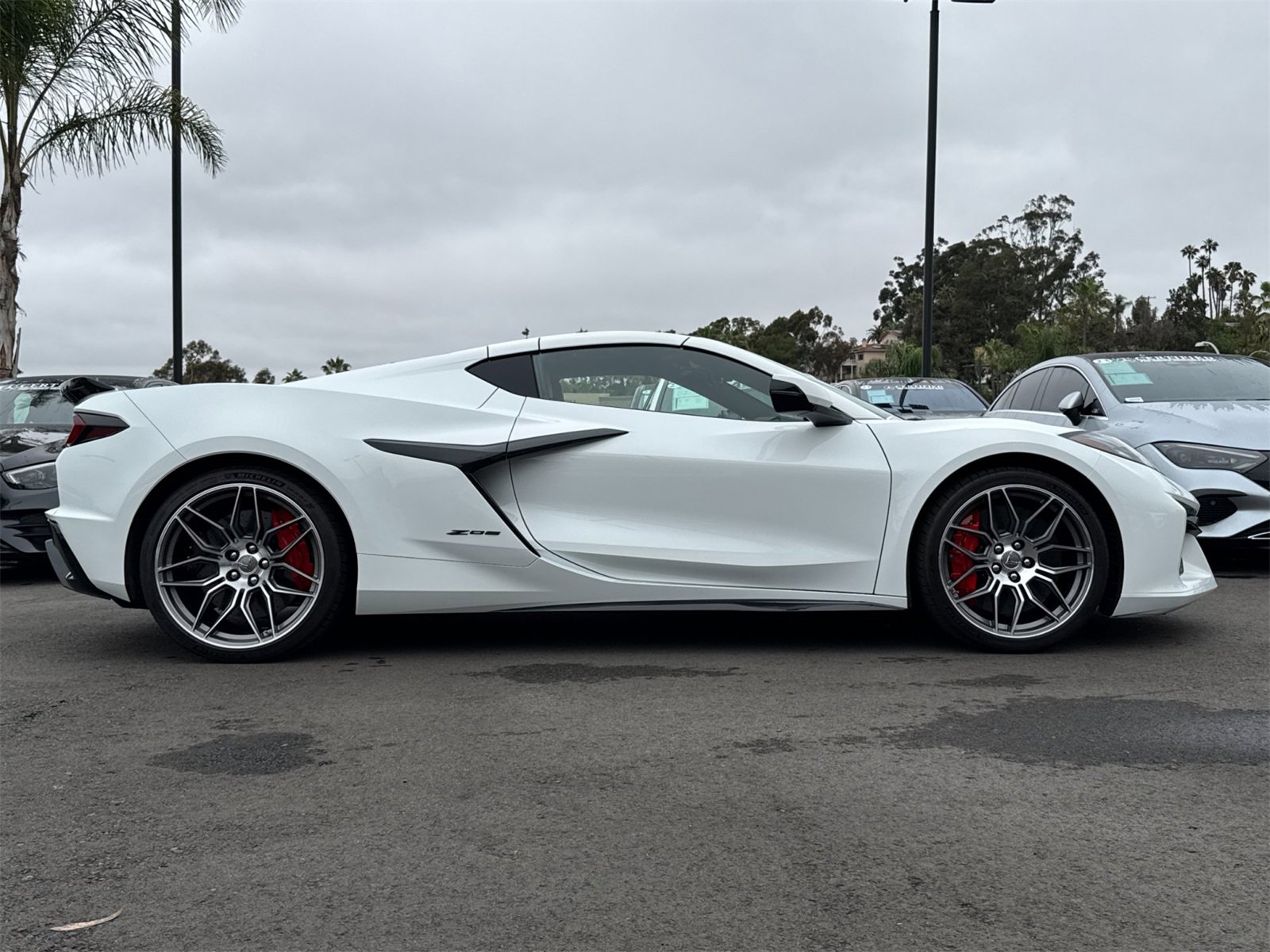 Used 2023 Chevrolet Corvette Z06 w/ Battery Protection Package image 2