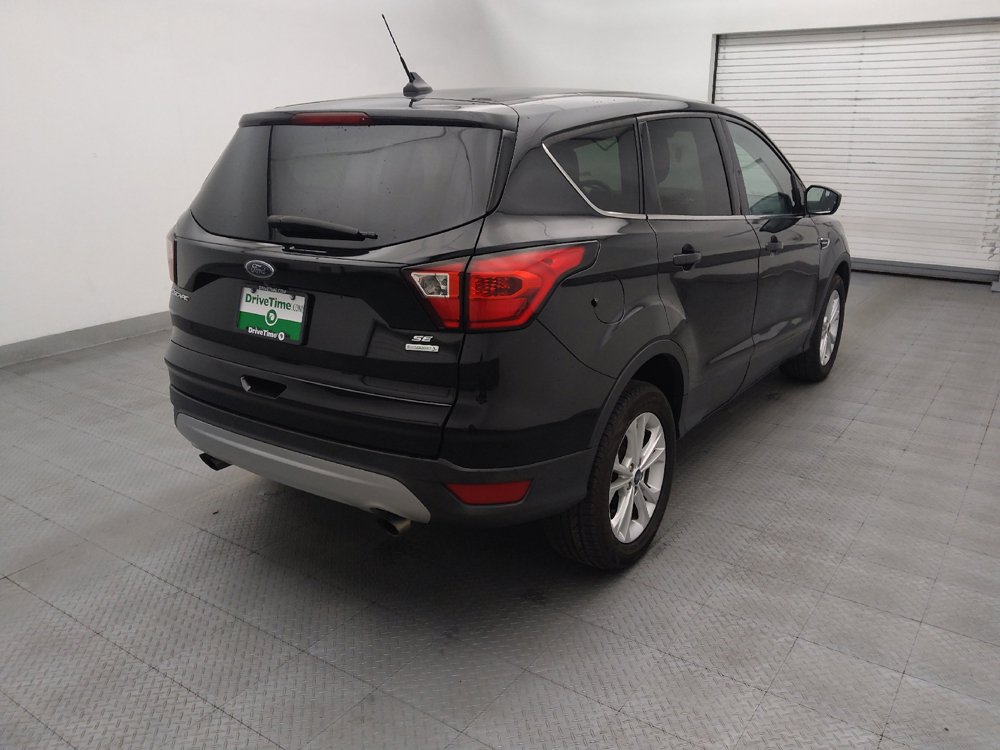 Used 2019 Ford Escape SE FWD image 9