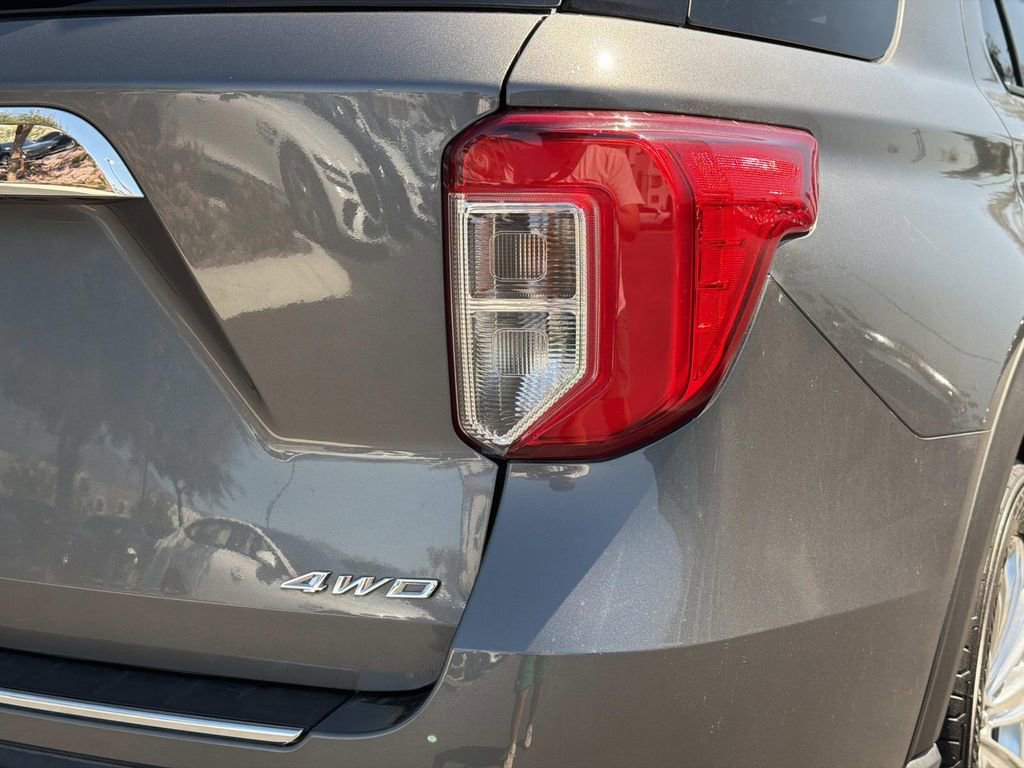 Used 2023 Ford Explorer King Ranch w/ Class IV Trailer Tow Package image 28