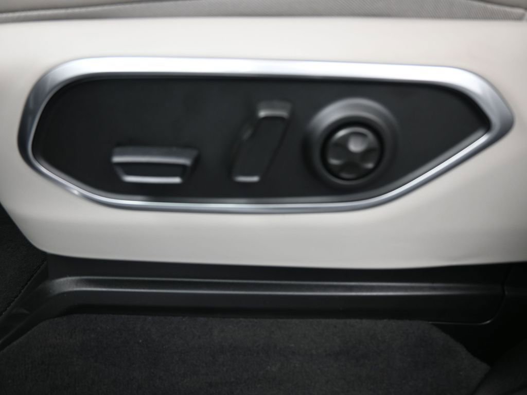 New 2026 Jeep Grand Wagoneer Limited image 31