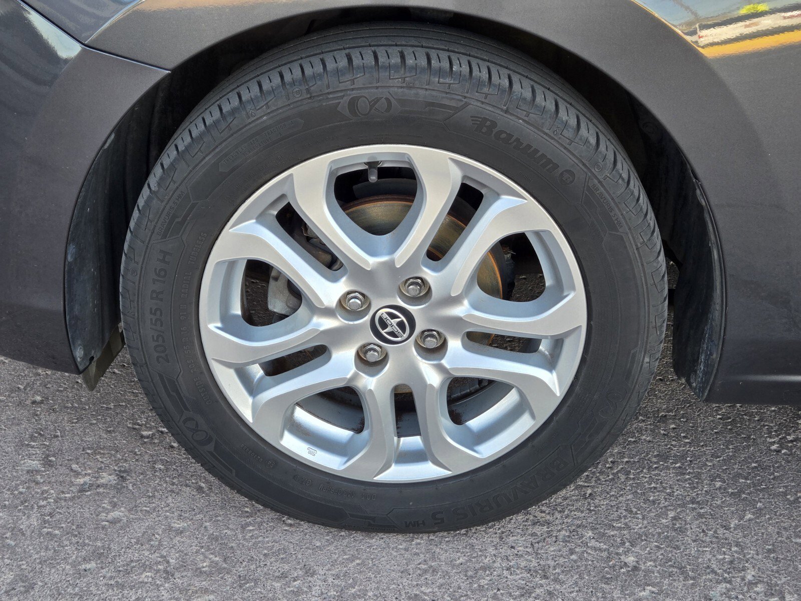 Used 2016 Scion iA image 5