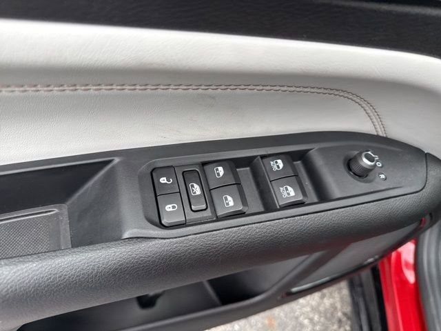 Used 2025 Jeep Compass Limited w/ Elite Group AWD/4WD image 22