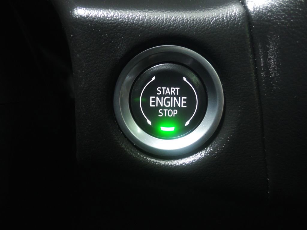 Used 2024 GMC Yukon AT4 w/ AT4 Premium Plus Package image 25