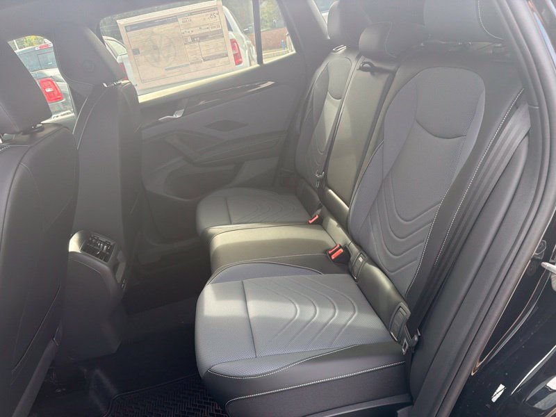 New 2026 Volkswagen Tiguan SE R-Line AWD/4WD image 15