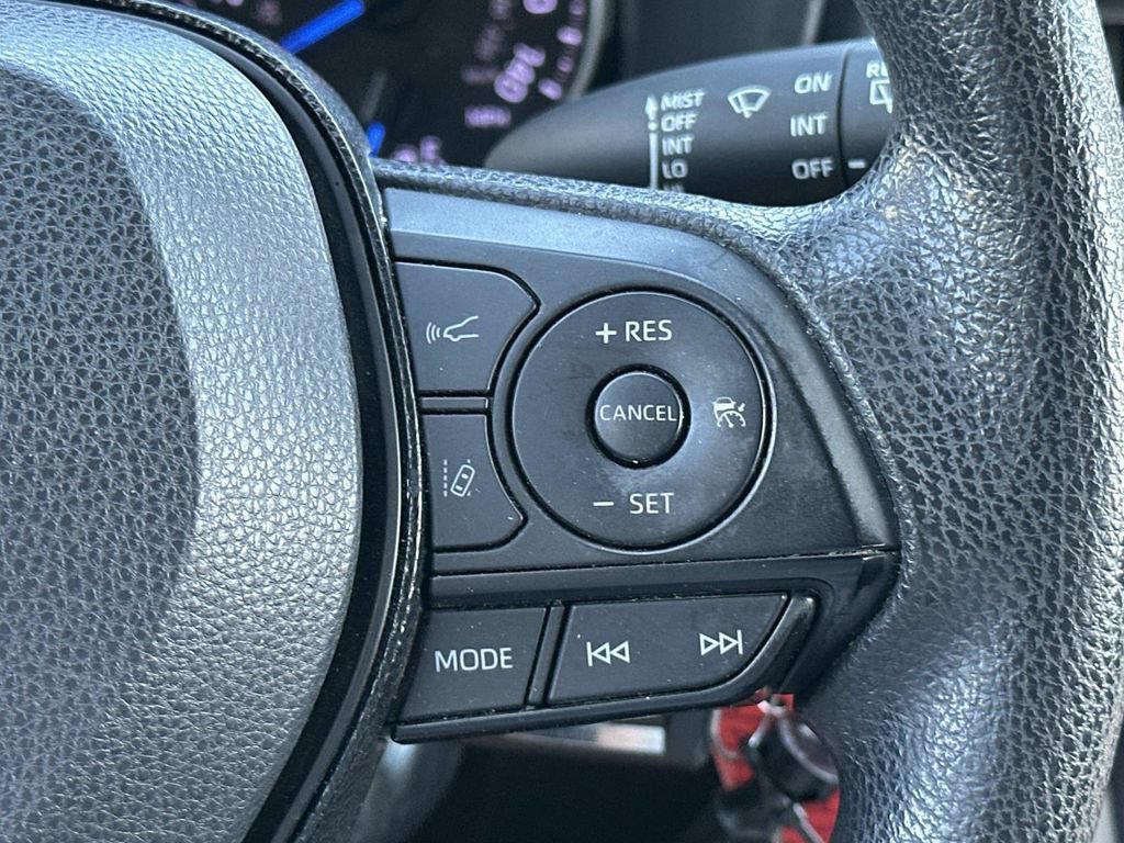 Used 2020 Toyota RAV4 LE w/ All Weather Liner Package AWD/4WD image 27