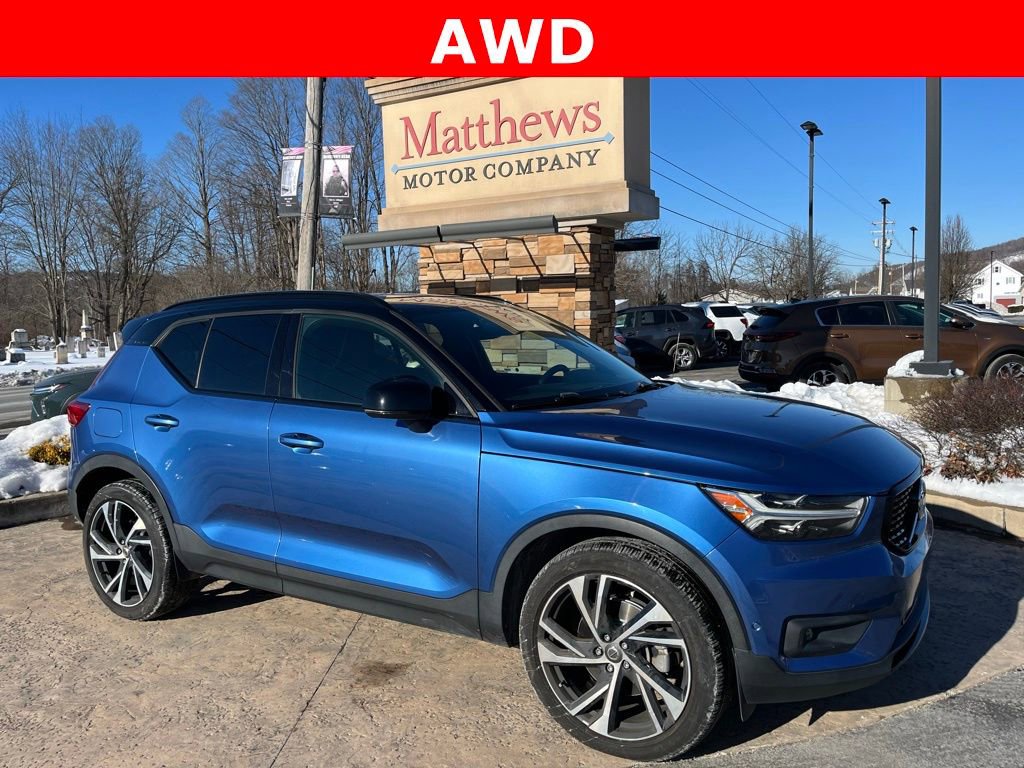 Used 2019 Volvo XC40 T5 R-Design image 1