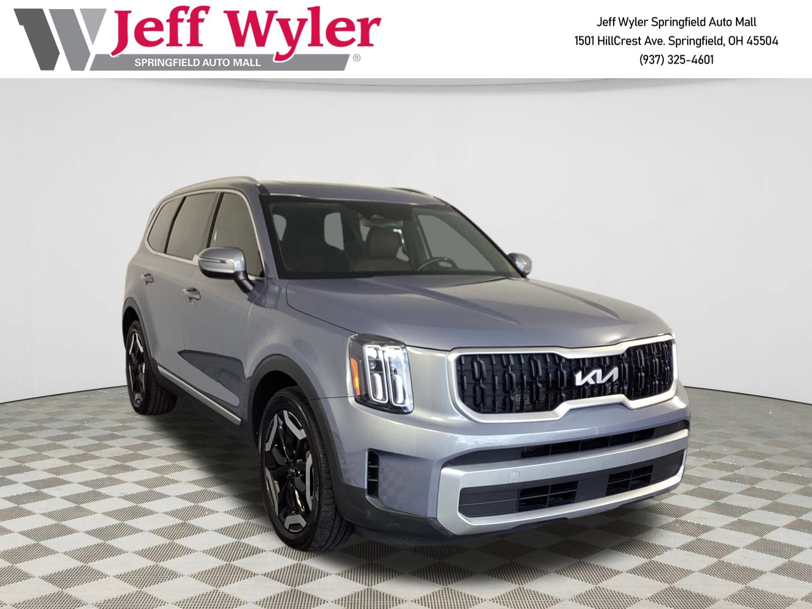 Used 2023 Kia Telluride EX w/ EX Captain's Chair Package