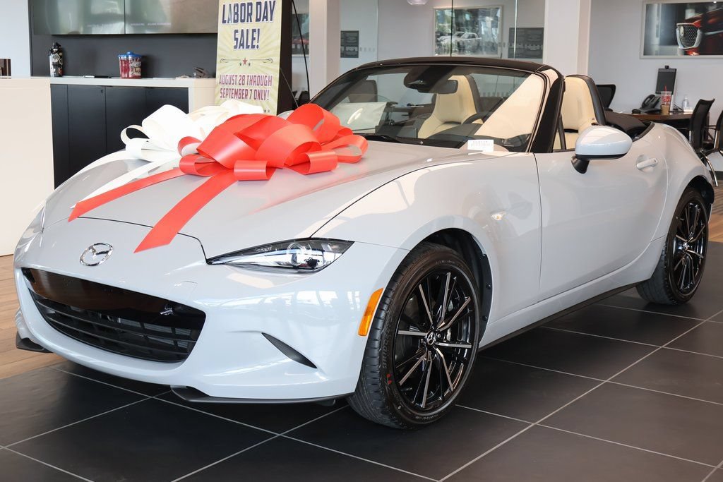 New 2026 MAZDA MX-5 Miata Grand Touring RWD image 1