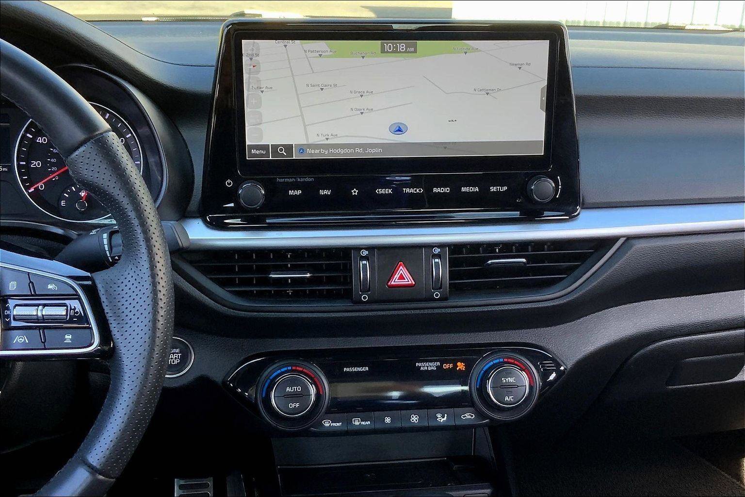 Used 2024 Kia Forte GT-Line w/ GT-Line Premium Package image 6