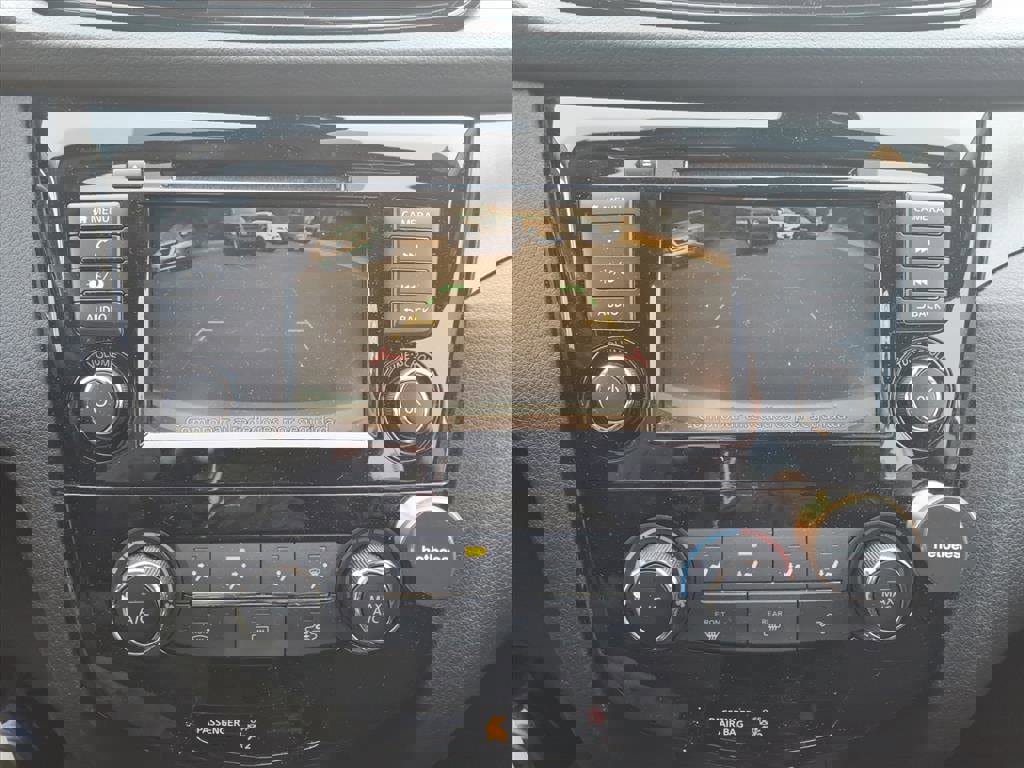 Used 2020 Nissan Rogue Sport S image 10