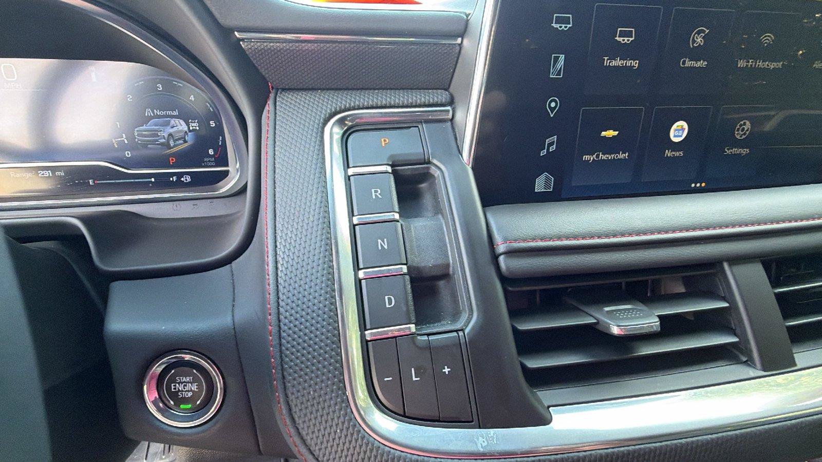 Used 2023 Chevrolet Suburban RST w/ Luxury Package AWD/4WD image 34