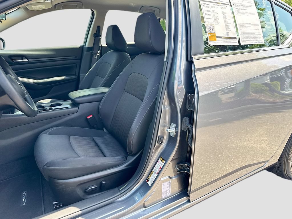 Certified 2025 Nissan Altima 2.5 SV FWD image 20