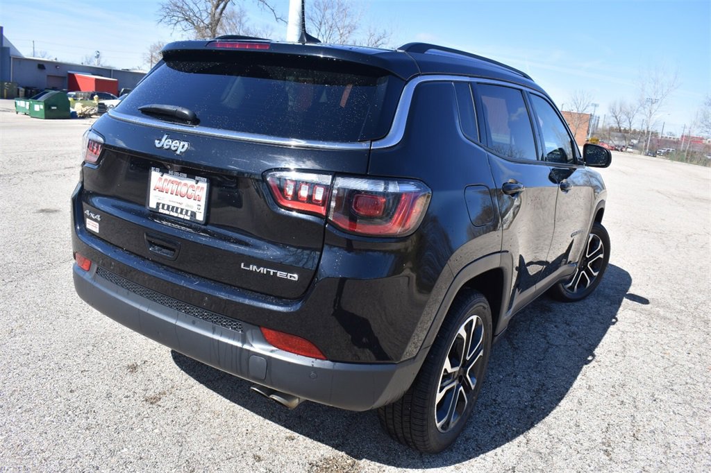 Used 2022 Jeep Compass Limited image 8