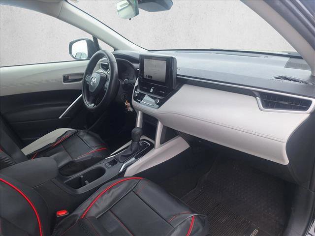 Used 2025 Toyota Corolla Cross L FWD image 19