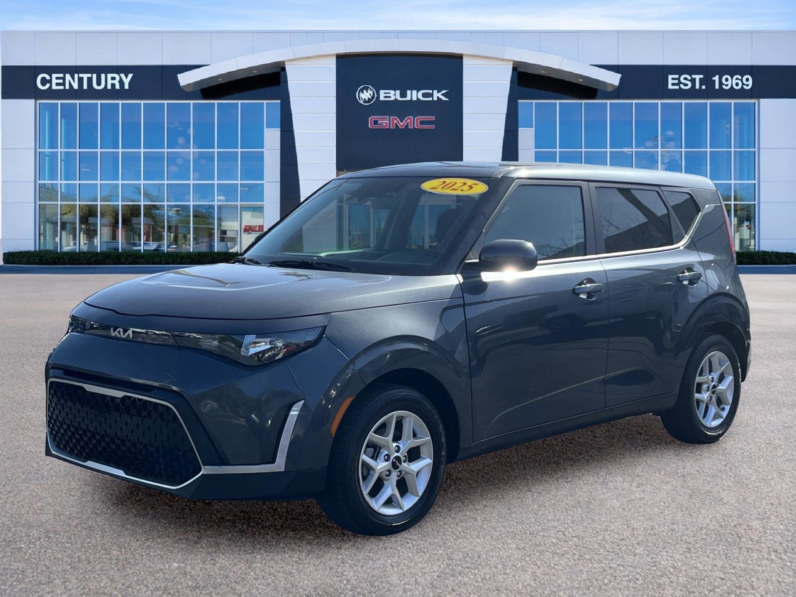 Used 2025 Kia Soul LX w/ LX Technology Package FWD image 6