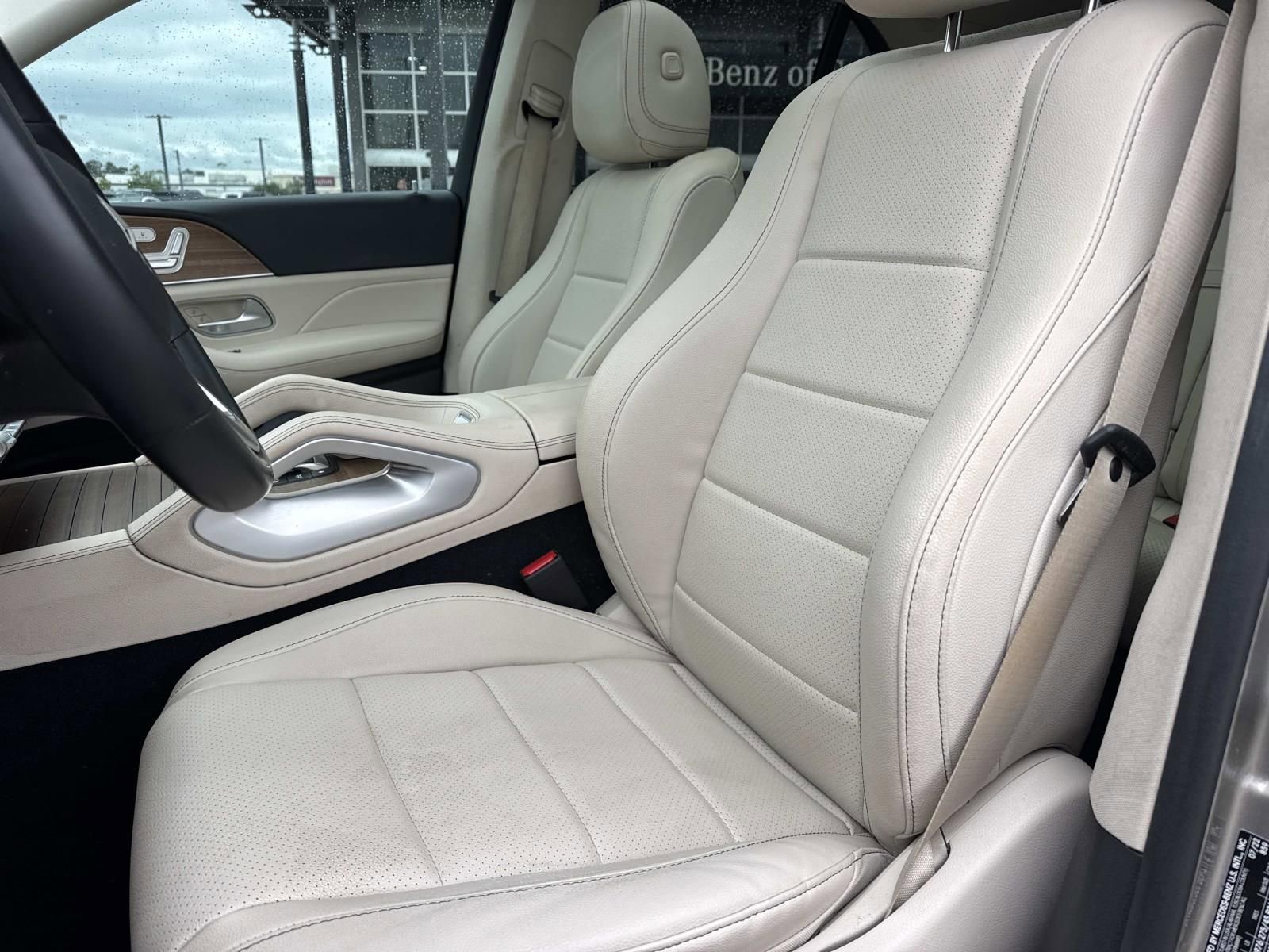 Used 2022 Mercedes-Benz GLE 350 4MATIC w/ AMG Line Exterior image 16
