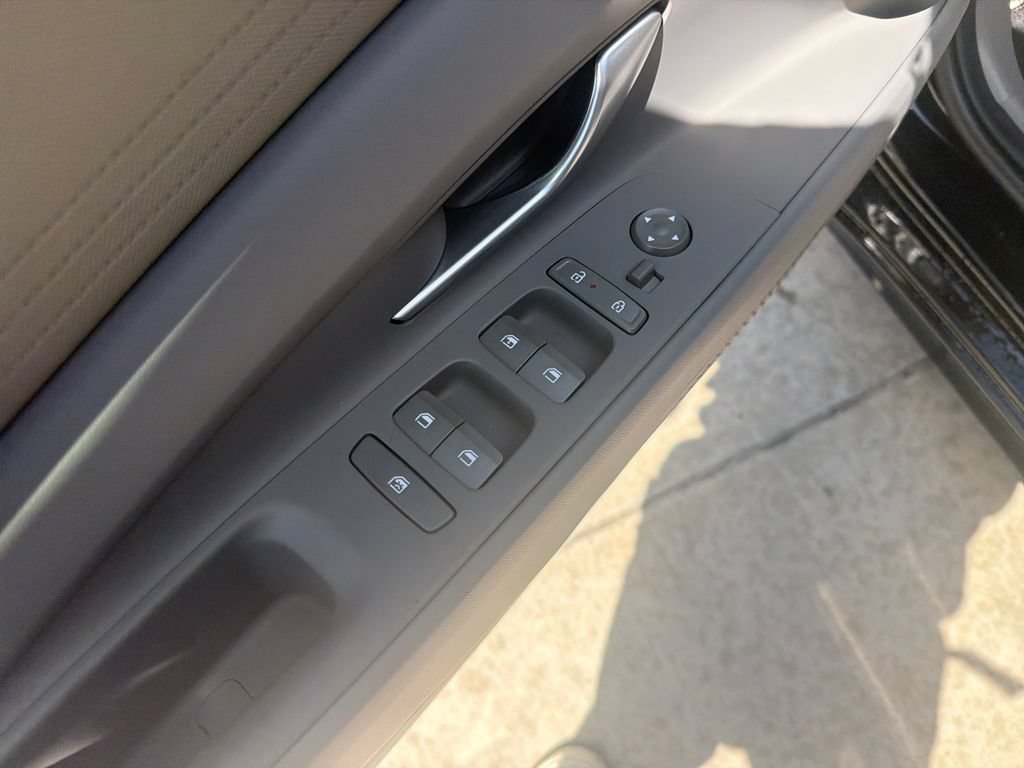 New 2026 Hyundai Elantra SE FWD image 16