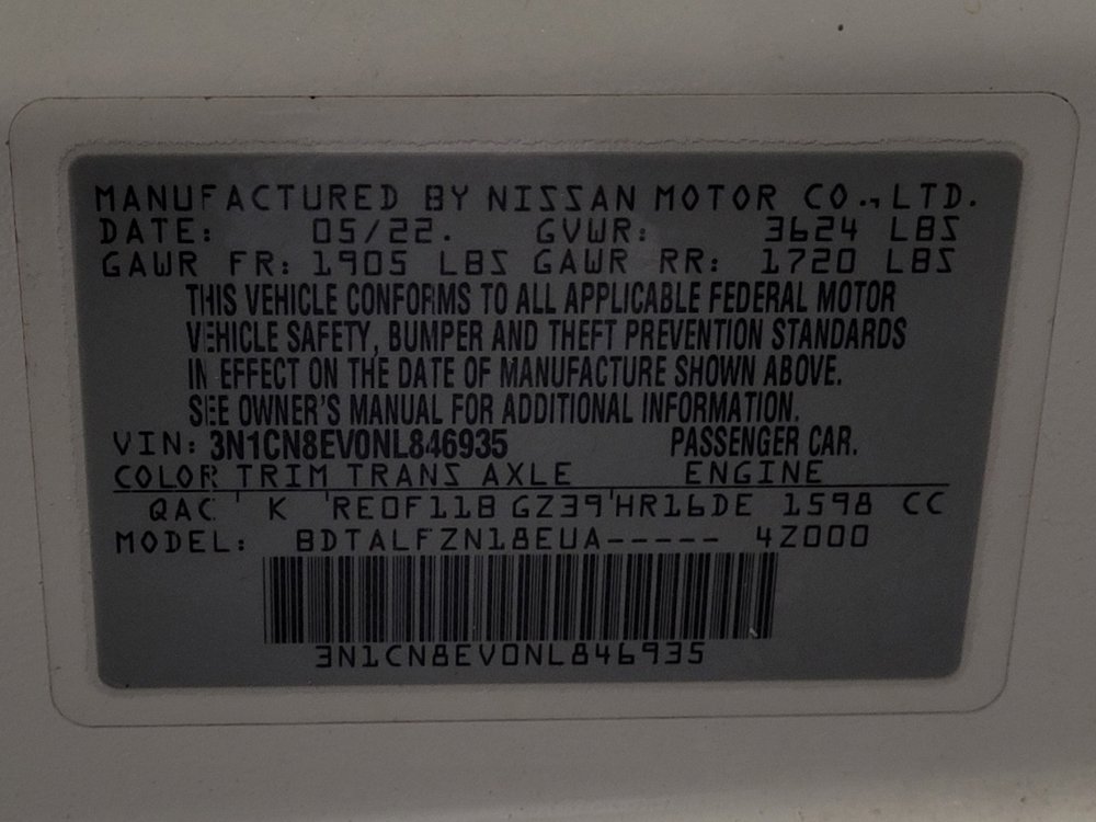Used 2022 Nissan Versa SV FWD image 33