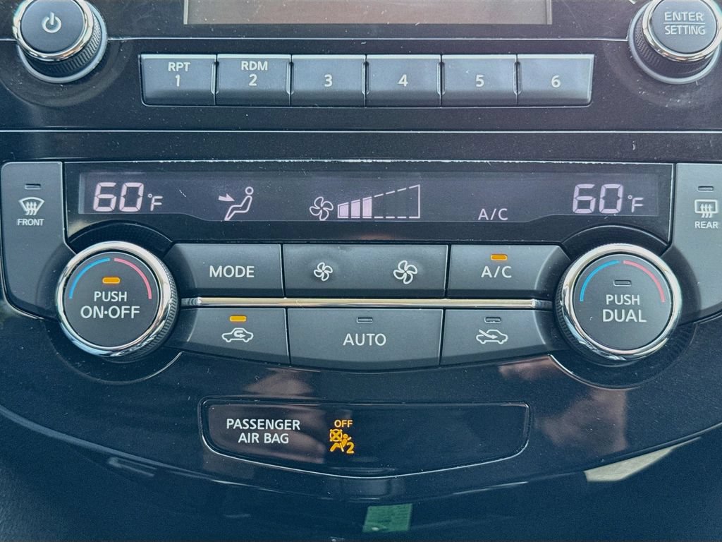 Used 2014 Nissan Rogue SV FWD image 18