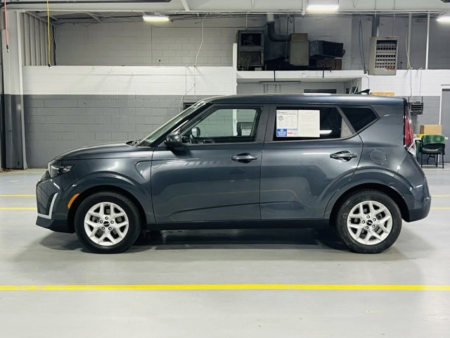 Used 2023 Kia Soul LX w/ LX Technology Package image 13