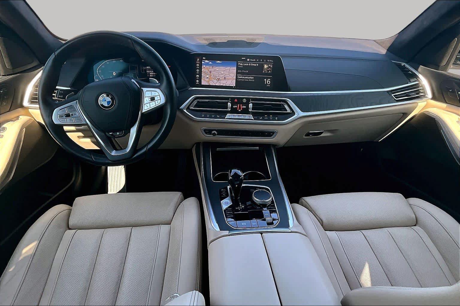 Used 2022 BMW X7 xDrive40i w/ Premium Package AWD/4WD image 15