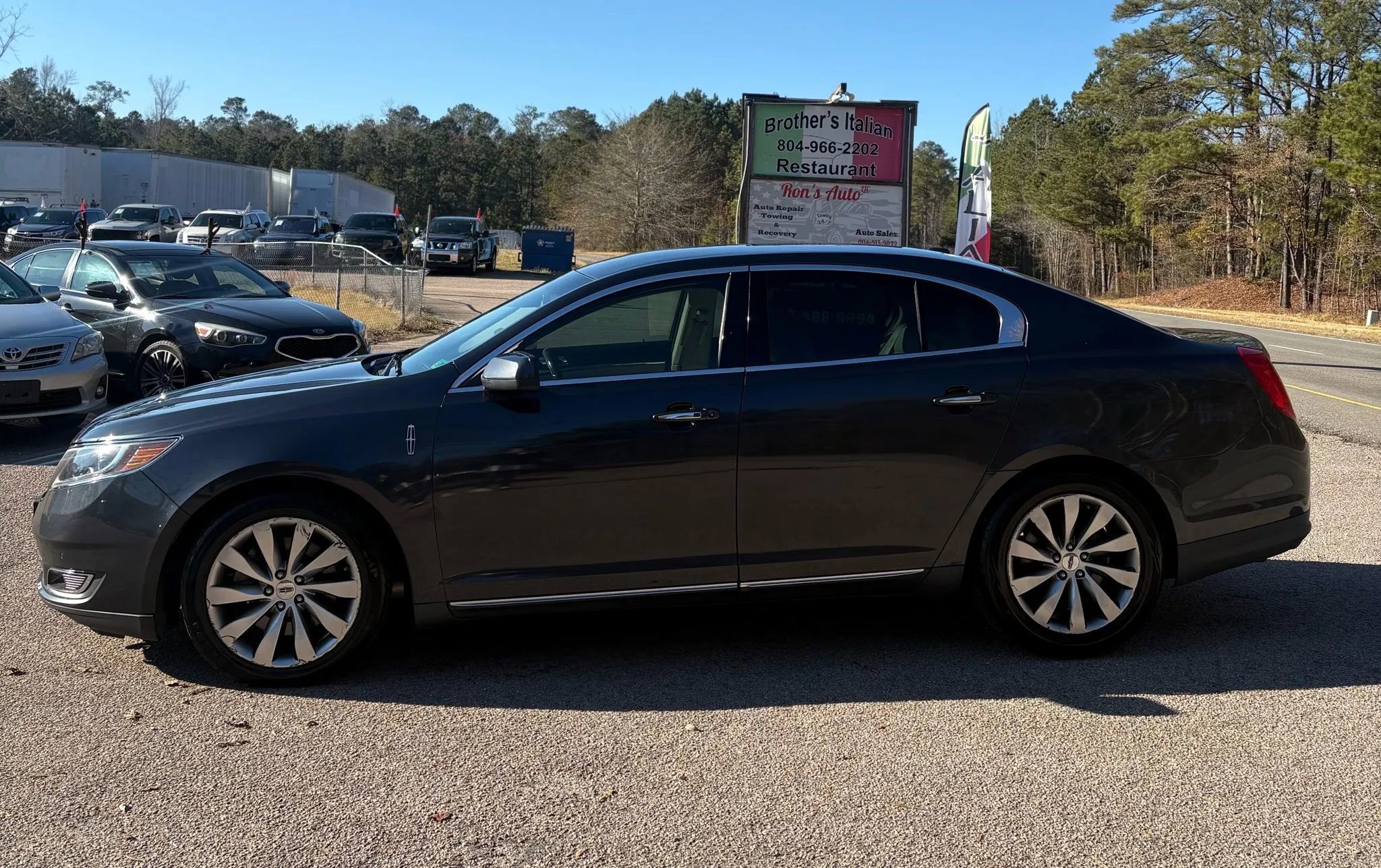 Used 2014 Lincoln MKS w/ Equipment Group 101A image 43