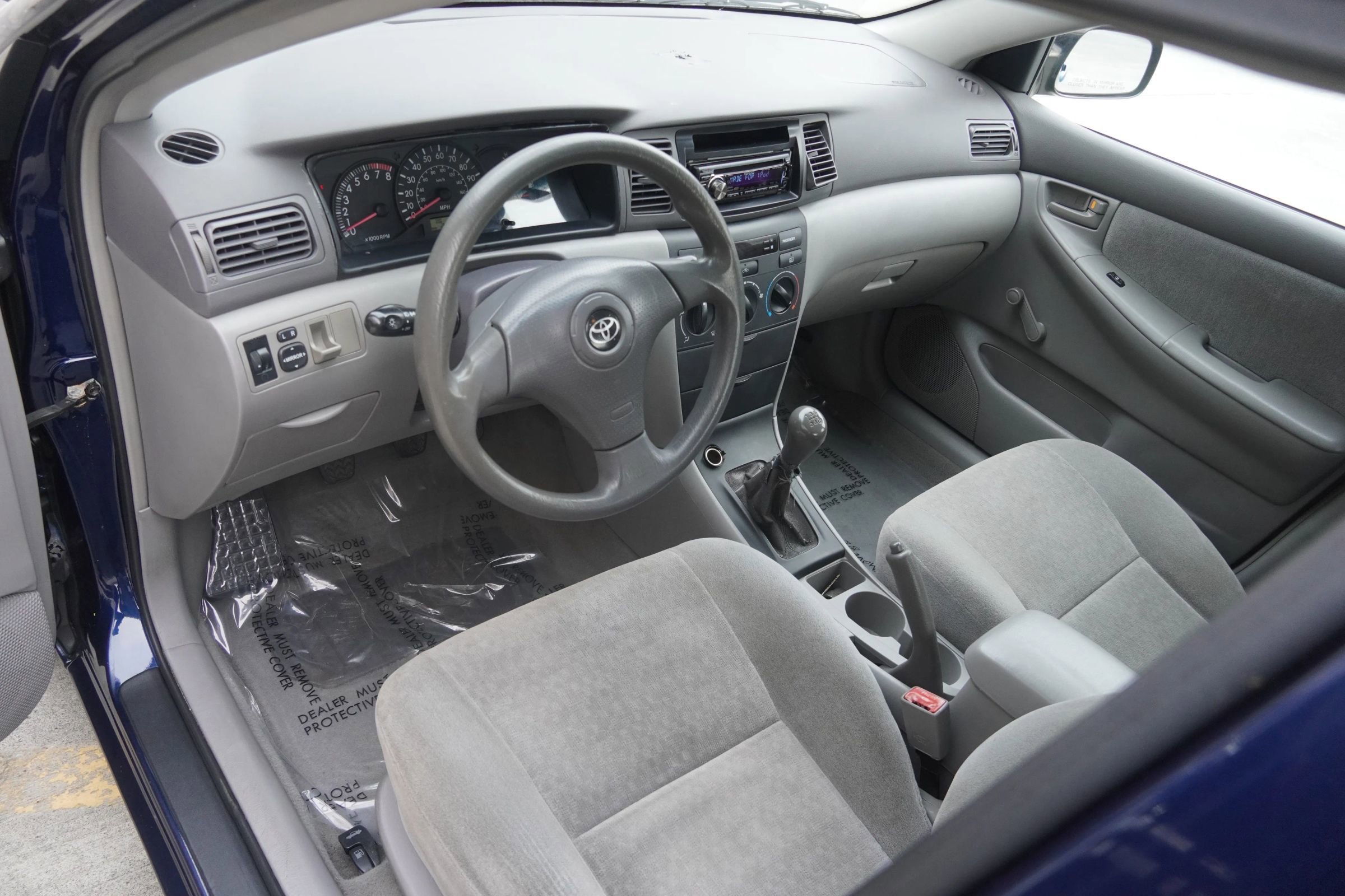 Used 2003 Toyota Corolla LE image 4