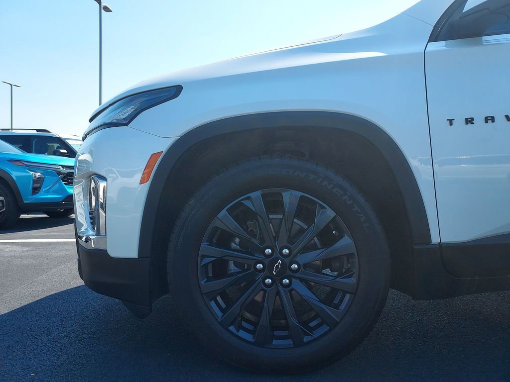 Used 2023 Chevrolet Traverse RS image 16