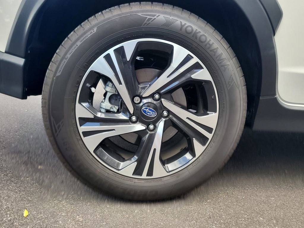 Used 2025 Subaru Crosstrek 2.0i Premium image 5