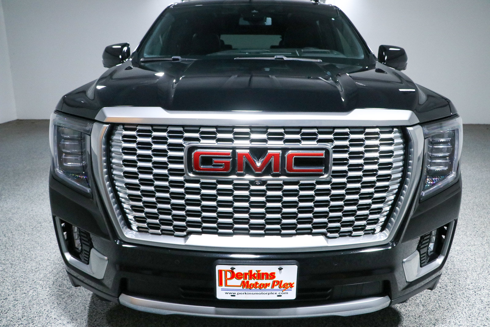 Used 2023 GMC Yukon Denali AWD/4WD image 4