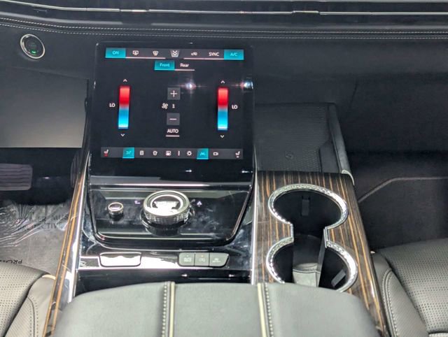 Used 2026 Cadillac Escalade Luxury image 14