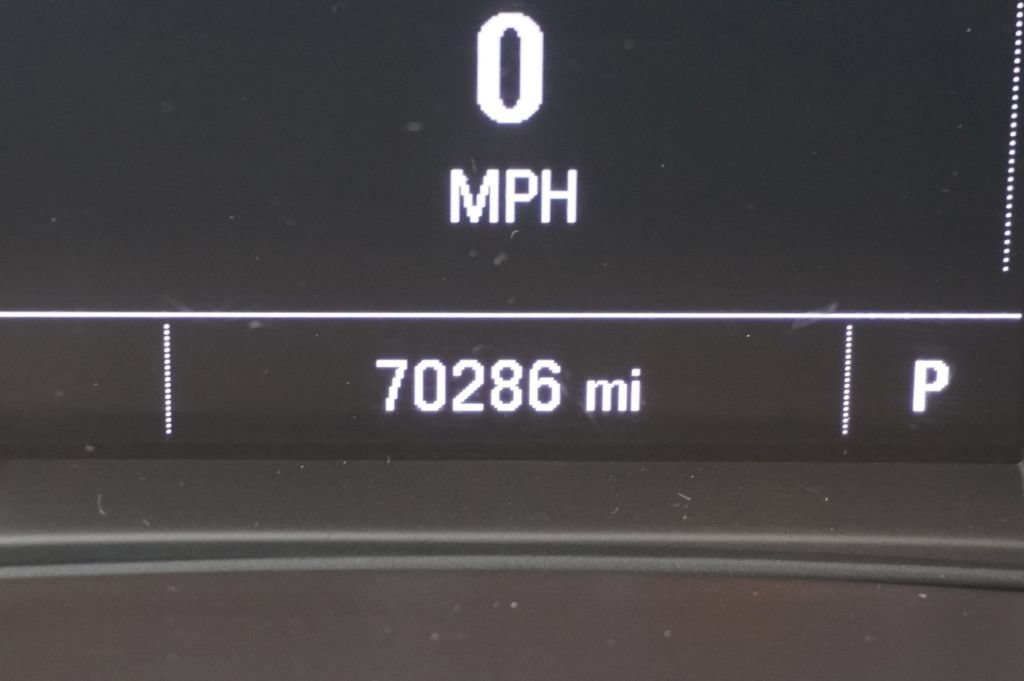 Used 2022 Chevrolet Malibu LT FWD image 14