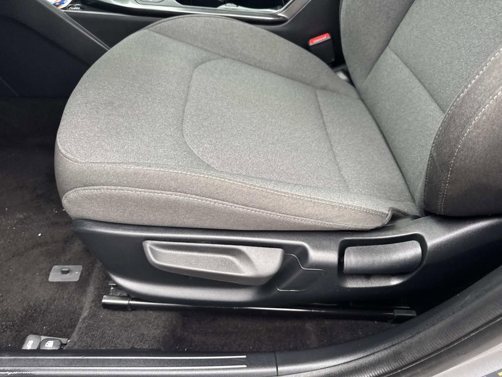 Used 2025 Kia K4 FWD image 16