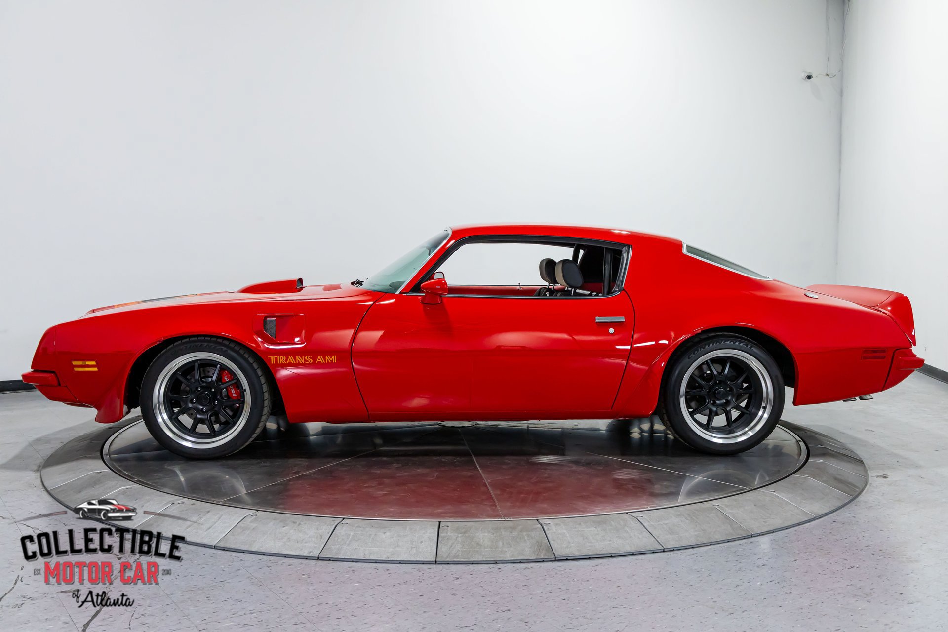 Used 2013 Chevrolet Camaro SS w/ SS Performance Package RWD image 11