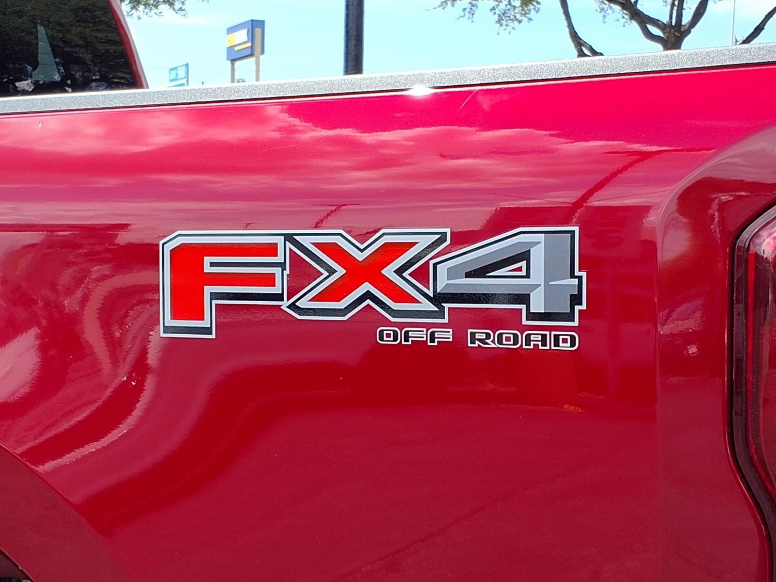 Certified 2025 Ford F250 Lariat w/ Chrome Package AWD/4WD image 11