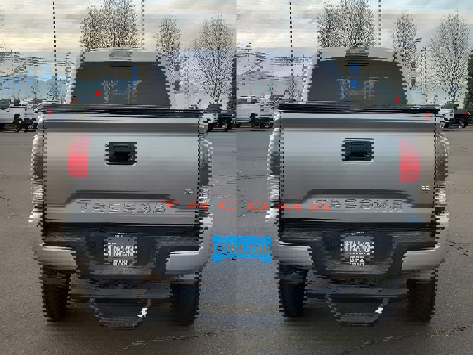 Used 2022 Toyota Tacoma TRD Sport w/ Technology Package image 13