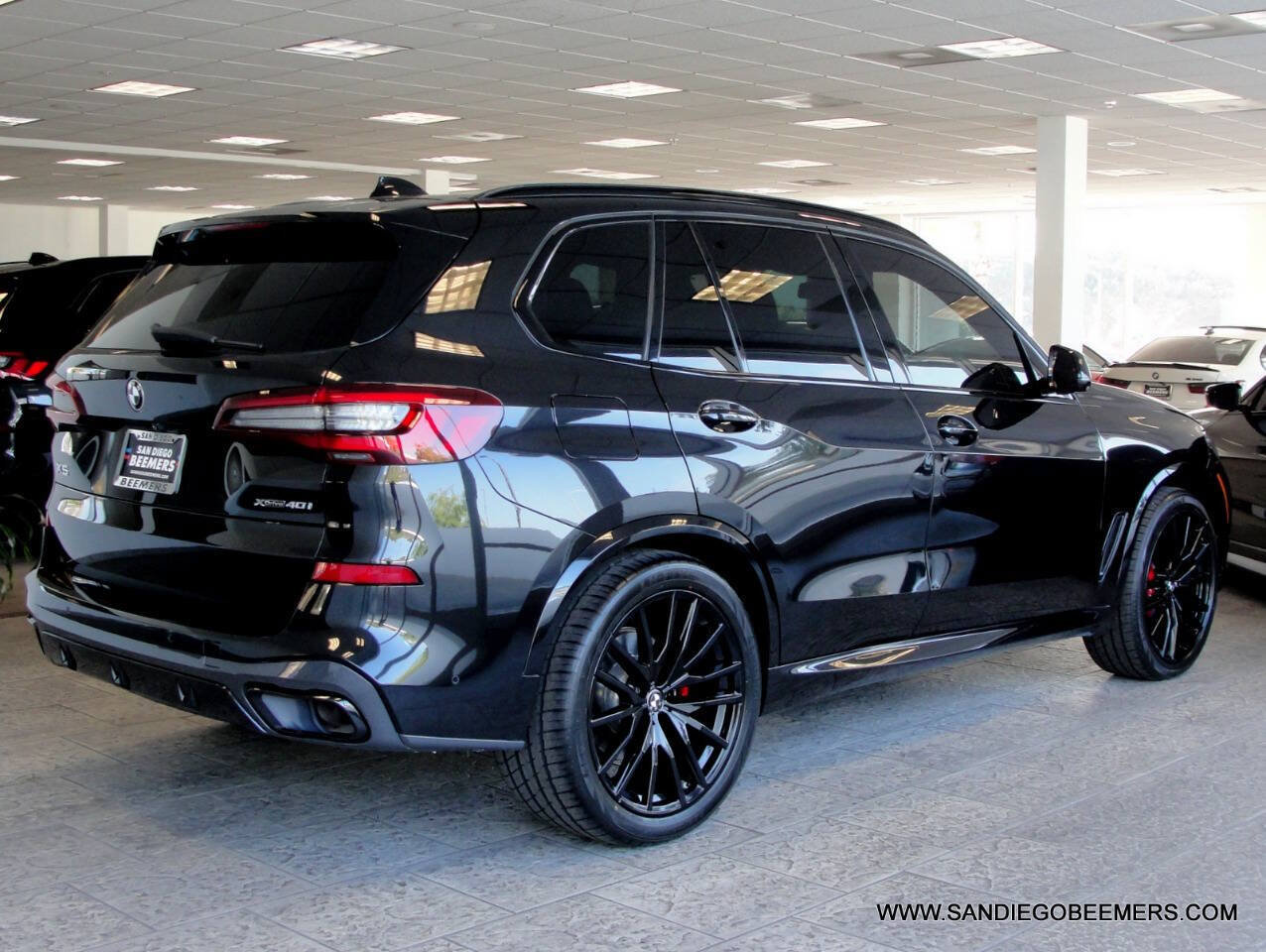 Used 2022 BMW X5 xDrive40i w/ M Sport Package AWD/4WD image 56