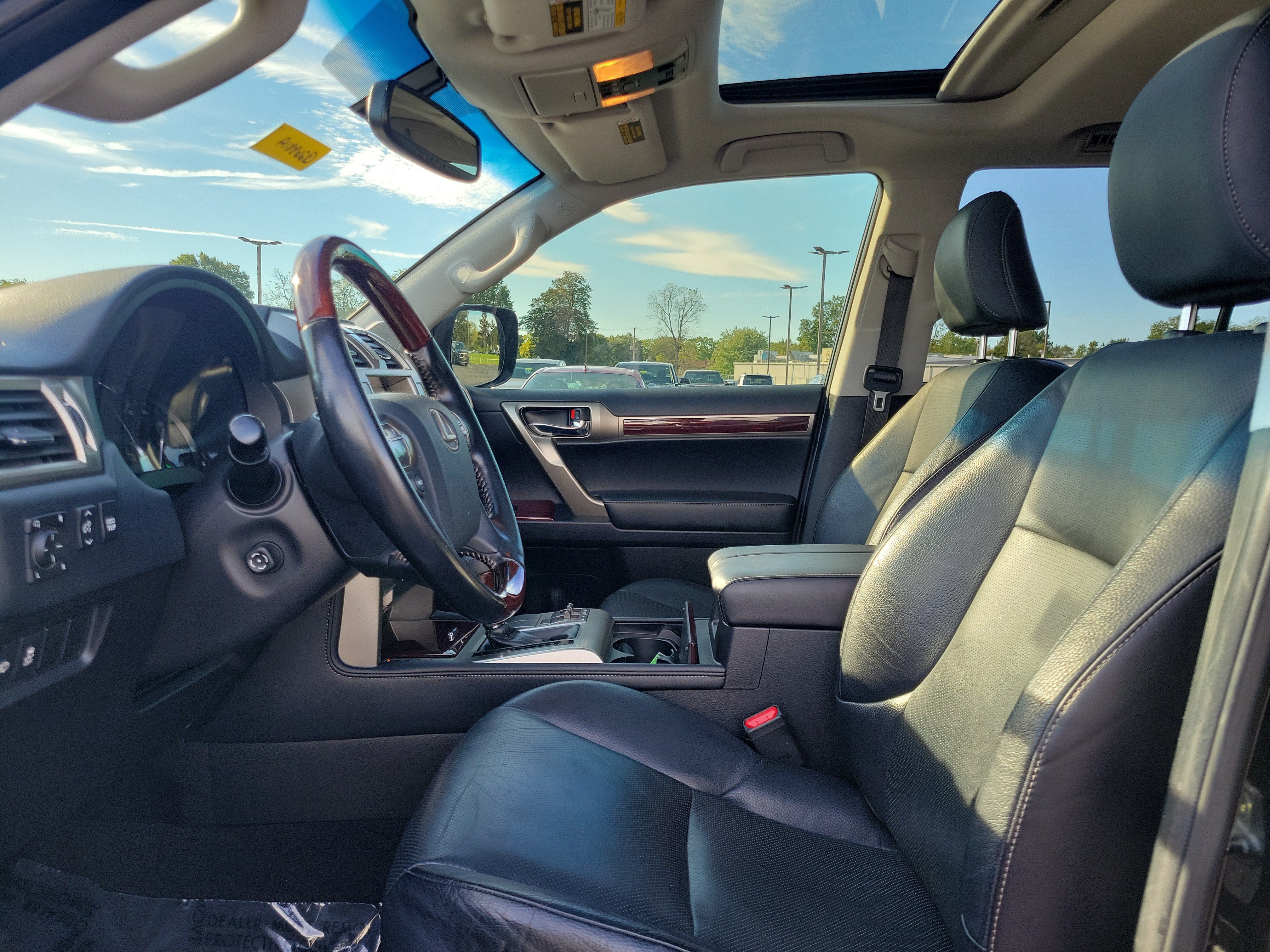 Used 2018 Lexus GX 460 Premium w/ Premium Package AWD/4WD image 15