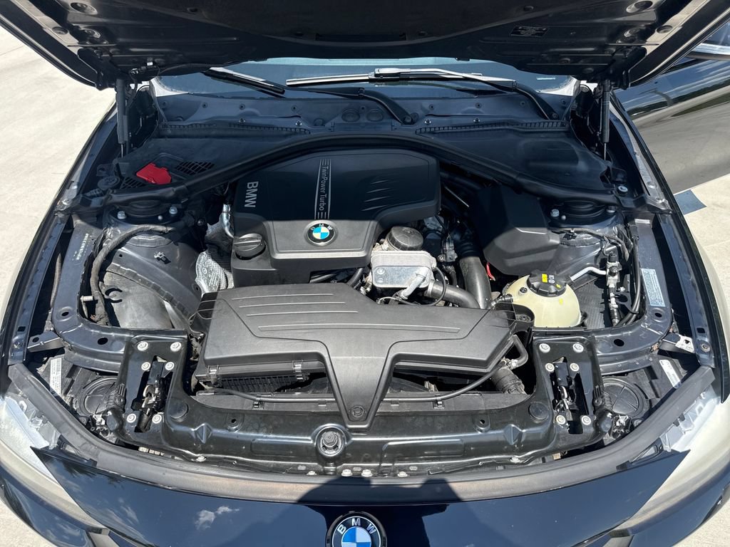 Used 2015 BMW 320i xDrive Sedan AWD/4WD image 35