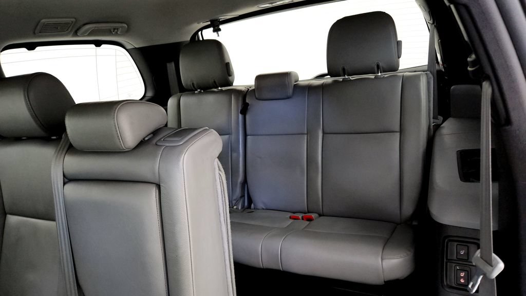 Used 2017 Toyota Sequoia Limited w/ Safety & Convenience Package AWD/4WD image 21