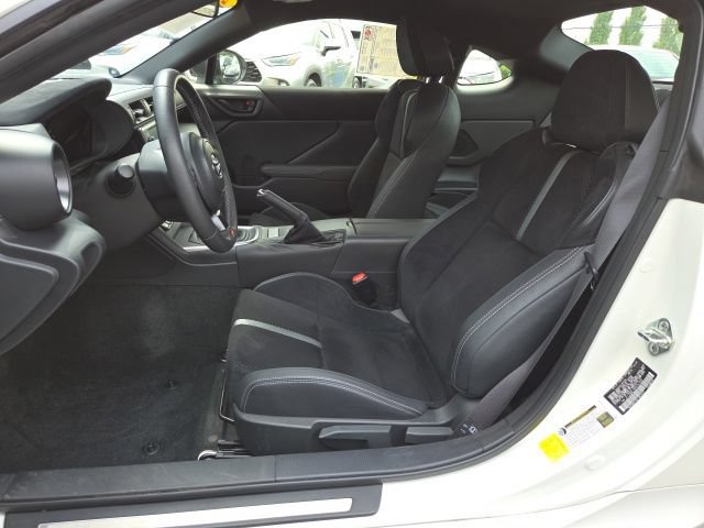 Used 2024 Toyota GR86 Premium RWD image 11