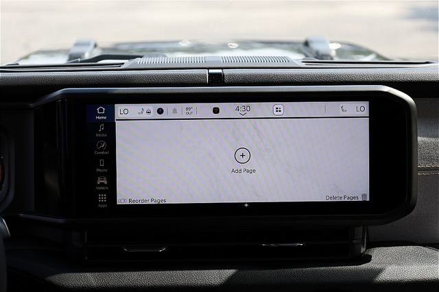 New 2025 Jeep Gladiator Sport image 13