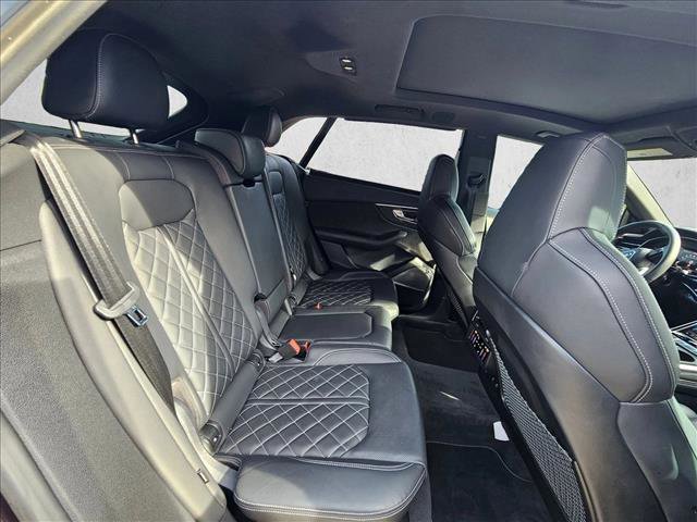 Used 2022 Audi SQ8 Prestige image 16