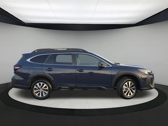 New 2025 Subaru Outback Premium image 8