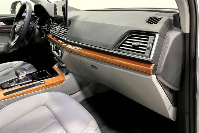 Used 2023 Audi Q5 2.0T Premium w/ Convenience Package image 15