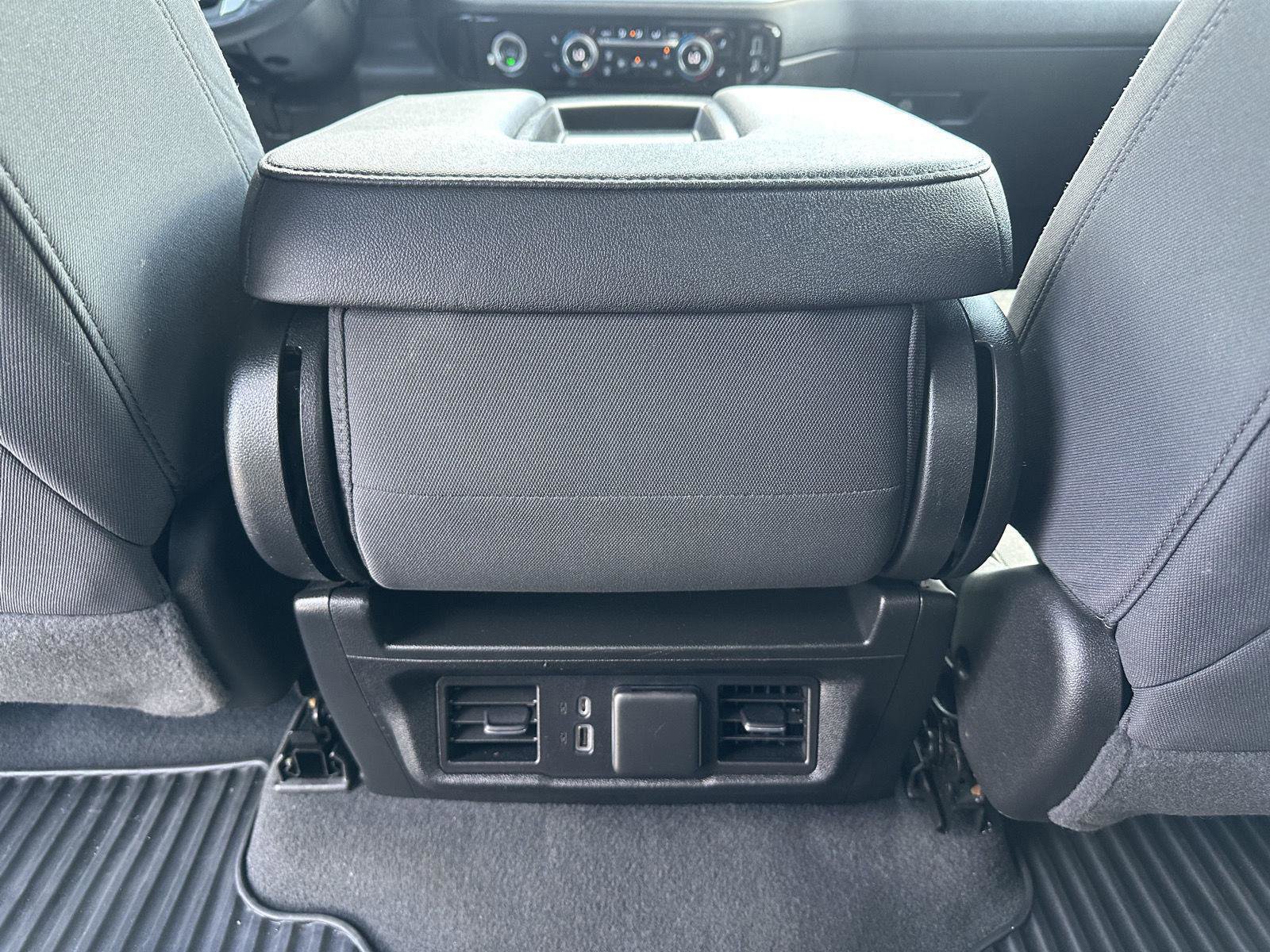 Used 2022 Chevrolet Silverado 1500 LT image 15