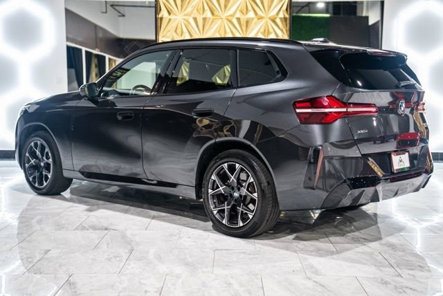 Used 2025 BMW X3 xDrive30i image 2