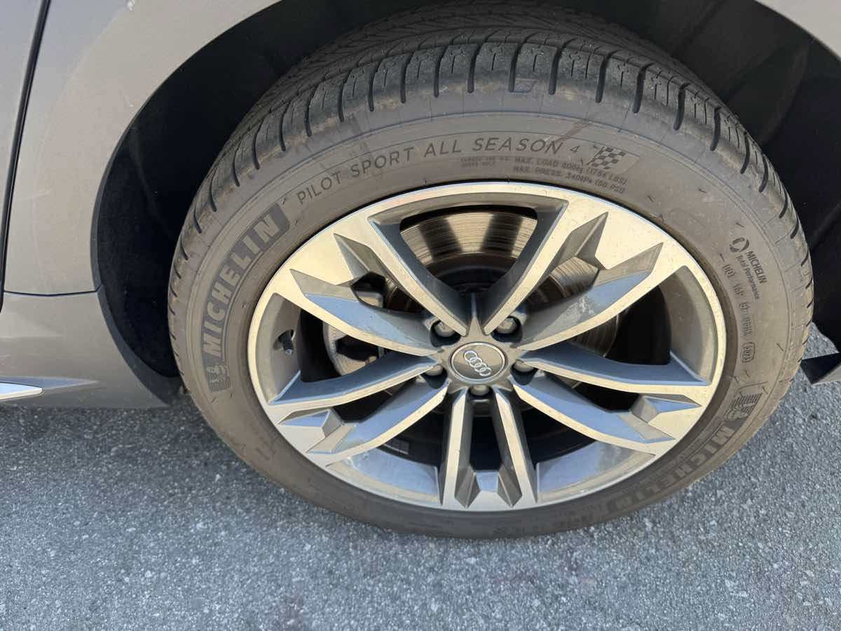 Used 2019 Audi A4 2.0T allroad Premium Plus w/ Premium Plus Package AWD/4WD image 7